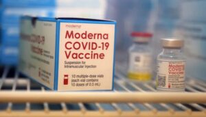 Moderna Requests Emergency Use Authorization of Fourth COVID Vaccine Dose