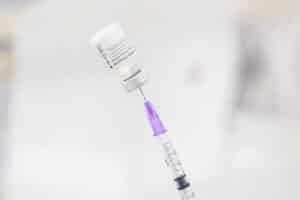 Study: 'No Significant Difference in Viral Load' In Vaccinated vs Unvaccinated