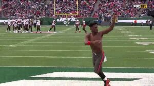 Buccaneers Coach Says Antonio Brown No Longer On the Team After Stripping During Meltdown on the Field
