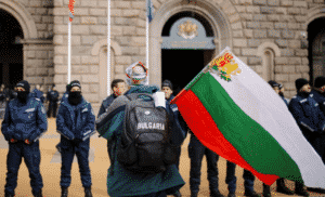 Bulgarians Protest in Opposition to COVID-19 Mandates, Call For Immediate End of Mask Requirements