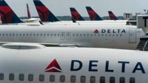 Delta Airlines Ask Justice Department To Place Unmasked, Unruly Passengers on No-Fly List