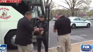 First Texas Bus Drops Off Illegal Immigrants in Washington, DC