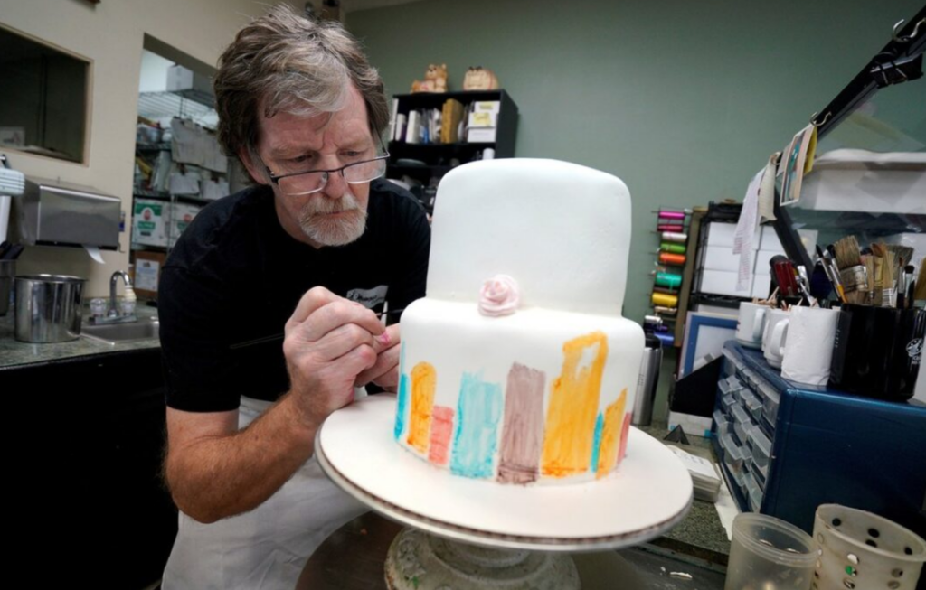 Colorado Baker Who Refused To Make Cake For Same Sex Wedding Now In Court For Refusing To Make 4672