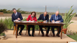 Governors of Three West Coast States and a Canadian Official Sign Climate Agreement