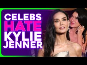 Demi Moore DISSES Kylie Jenner at Golden Globes